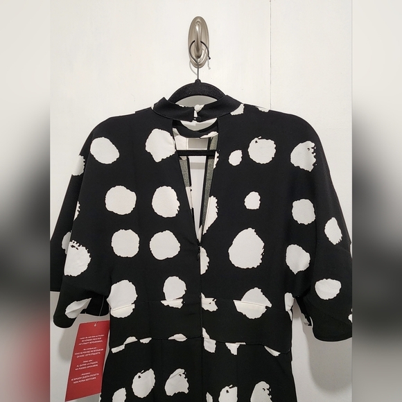 Truth & Fable Keyhole Black & White Maxi Dress NWT Size Small - Picture 9 of 12